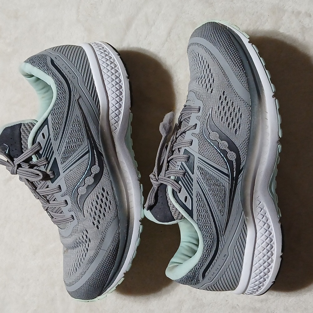 Saucony Omni 19 Running Training Shoes Size 8.5 Women's